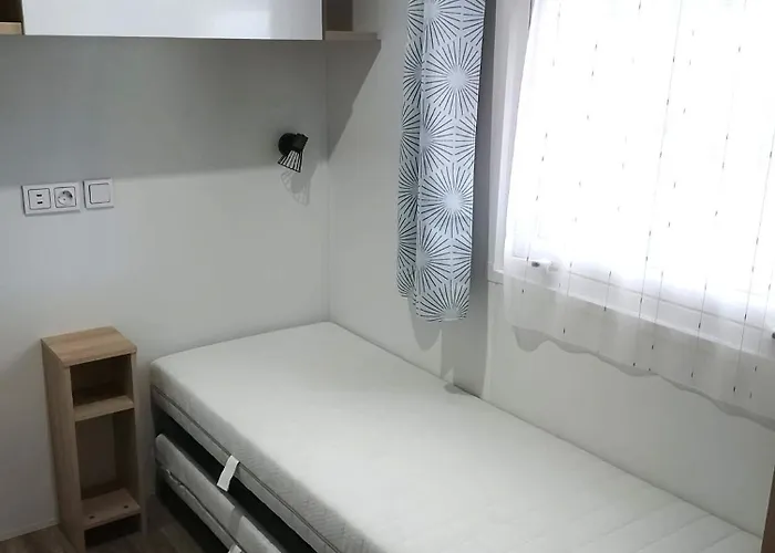 Campingplads Mh239 Bora Bora 3ch Et 1sdb Dans 4 Etoiles Saint-Julien-en-Born